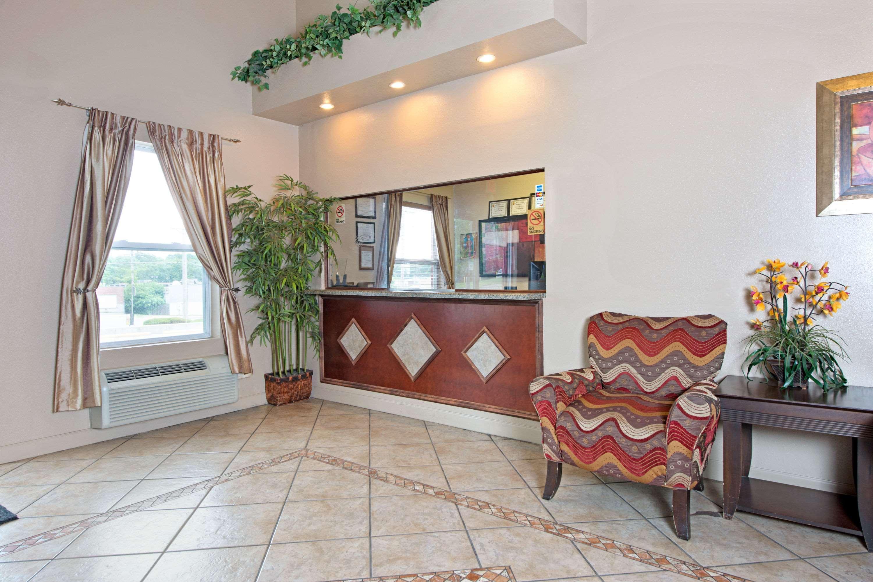 Super 8 By Wyndham St. Louis Airport Otel Woodson Terrace Dış mekan fotoğraf