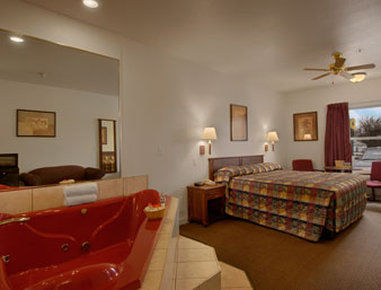 Super 8 By Wyndham St. Louis Airport Otel Woodson Terrace Dış mekan fotoğraf