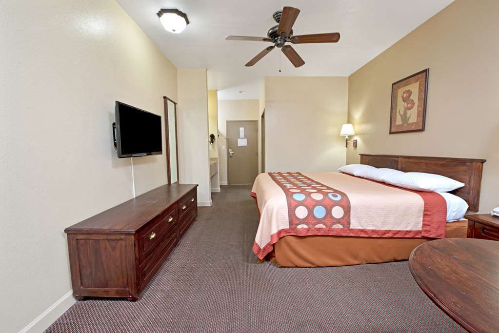 Super 8 By Wyndham St. Louis Airport Otel Woodson Terrace Oda fotoğraf